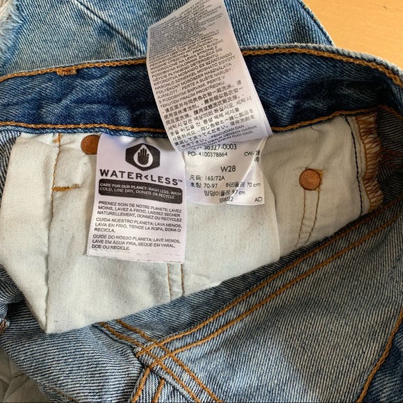 LEVI’S 501 CUT OFF DENIM SHORTS HIGH WAIST DISTRESSED MEDIUM LIGHT WASH BLUE 28 - Picture 5 of 6